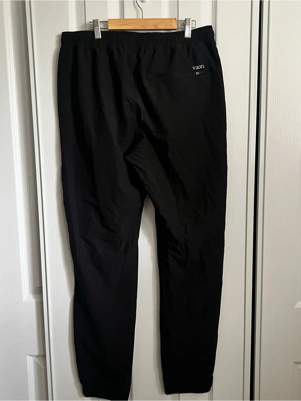 Vuori Transit Jogger Stretch Athletic Mens L Black Tapered Joggers